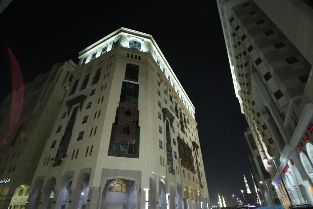 7 Nights 3 star Easter Umrah Package photo 5