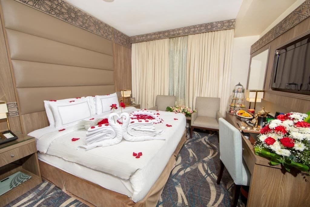 4 Star 14 Nights December Umrah Package photo 4