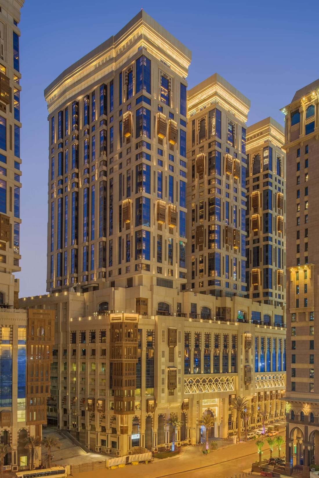 12 Nights 5 star Easter Umrah Package photo 2