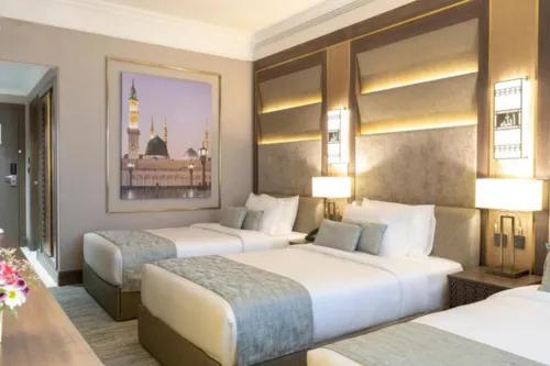 Dar-Al-Eiman-Al-Haram-Hotel-room-view1.webp