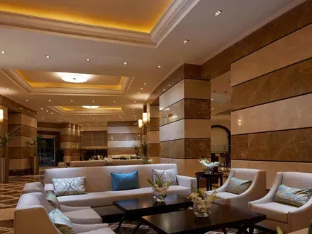 Pullman-Zamzam-Madina-lobby.webp